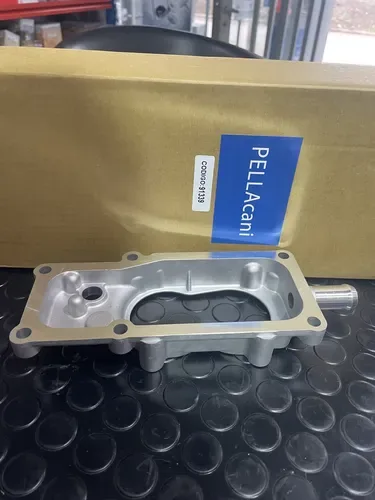 Tapa de termostato para Scania serie 5 · código 2007556